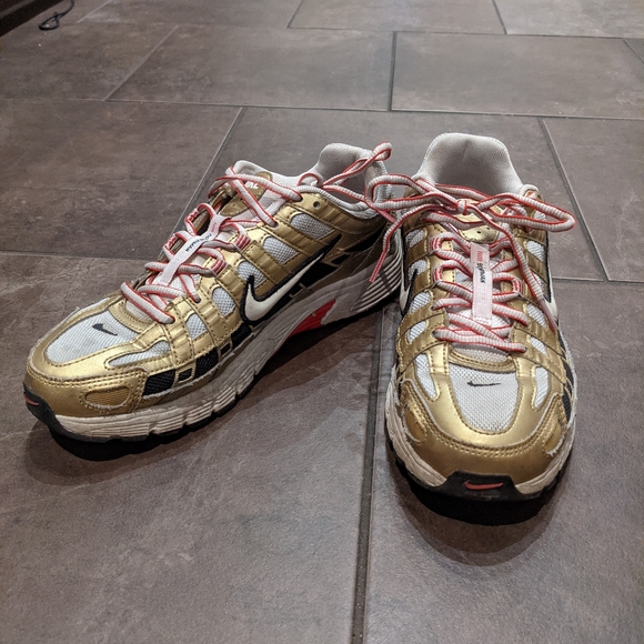 Nike running shoes - Picture 2 of 3